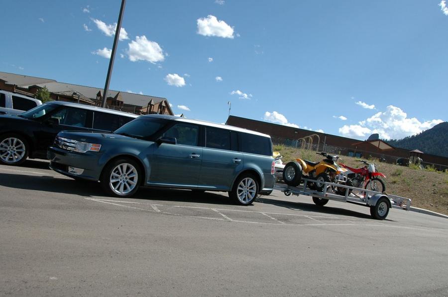  Ford Flex EcoBoost 2010 года  (фото 12 из 47)